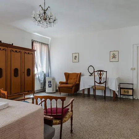 Apartmán Lovely & Roomy Venetian X5! *