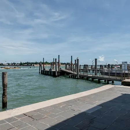 Lovely & Roomy Venetian X5! * Venice